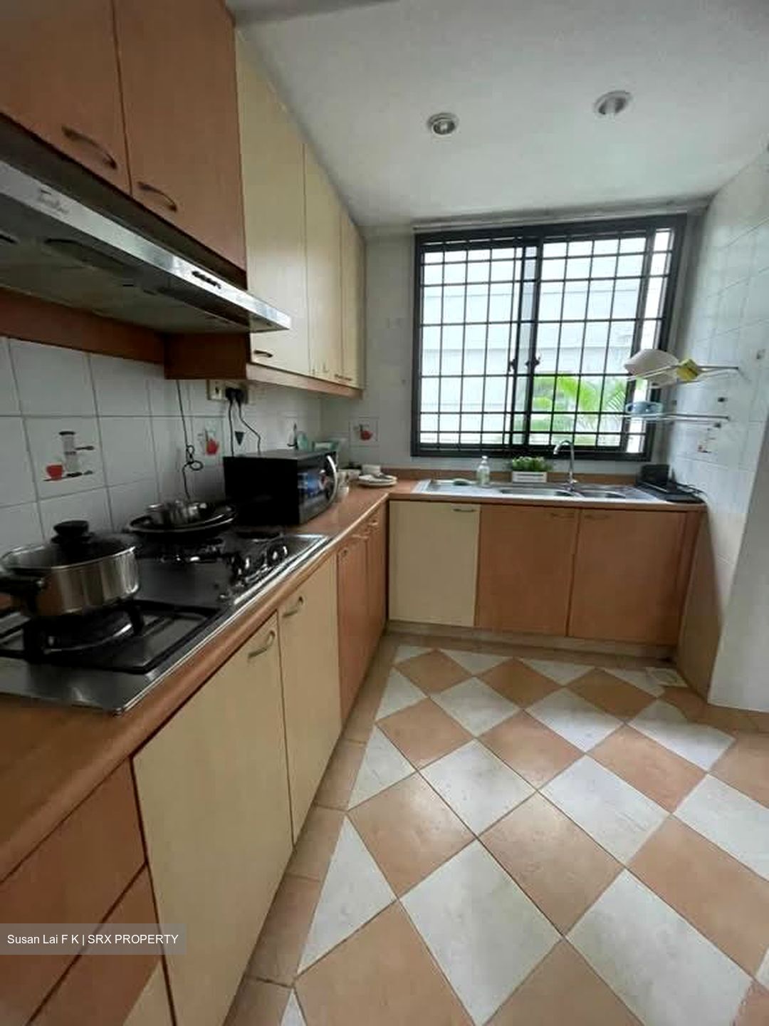 Central Green Condominium (D3), Condominium #560737681